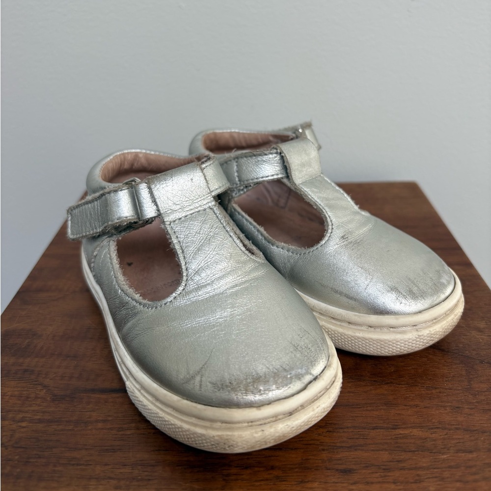 Jacadi Silver toddler shoes size 21